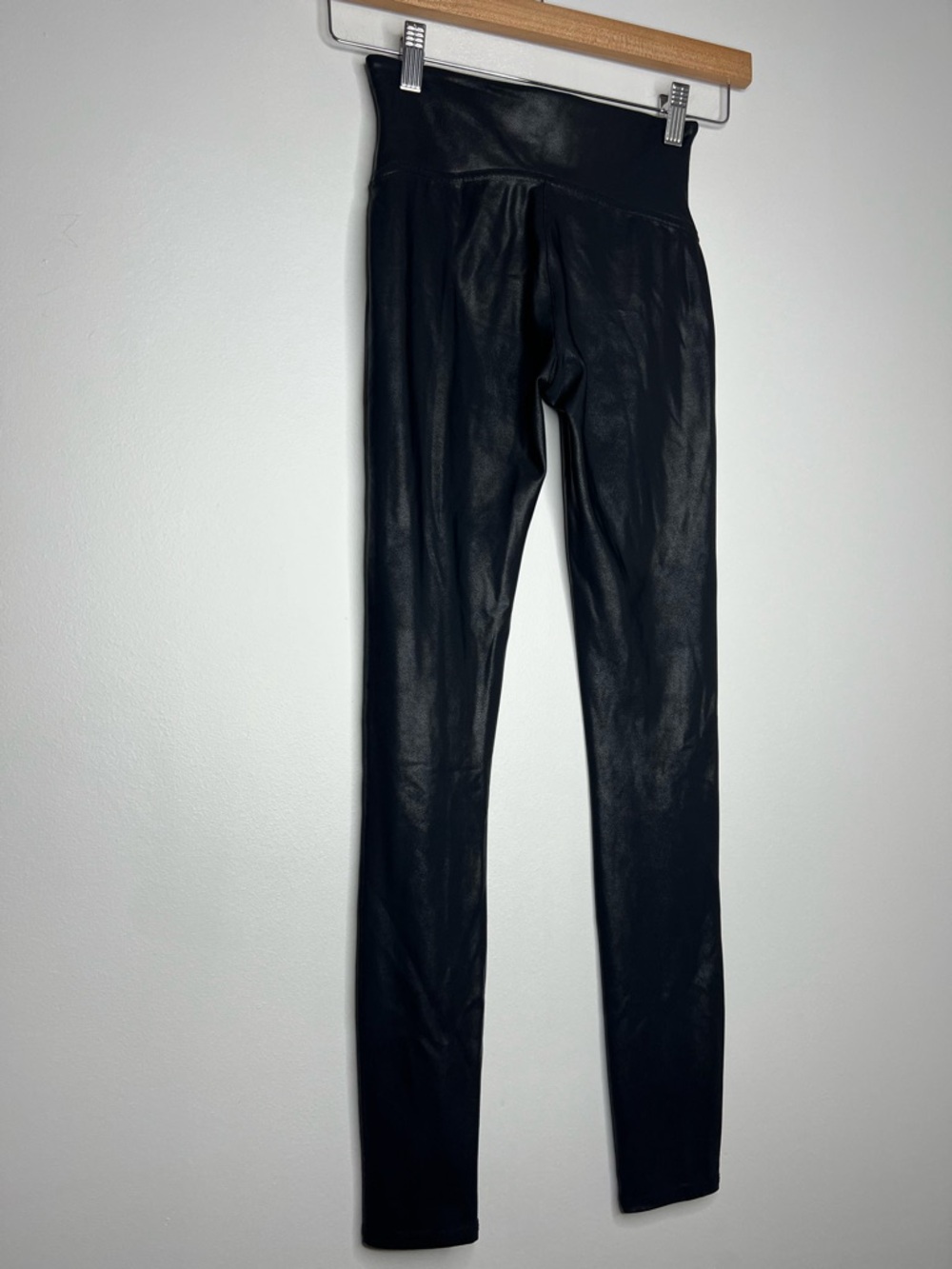 SPANX Faux Leather Leggings Black Coated Skinny Pull On Ankle Length Size Small - Picture 8 of 12